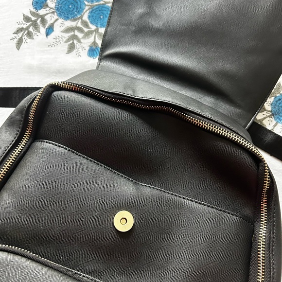 COOFIT black vinyl backpack - Picture 9 of 15